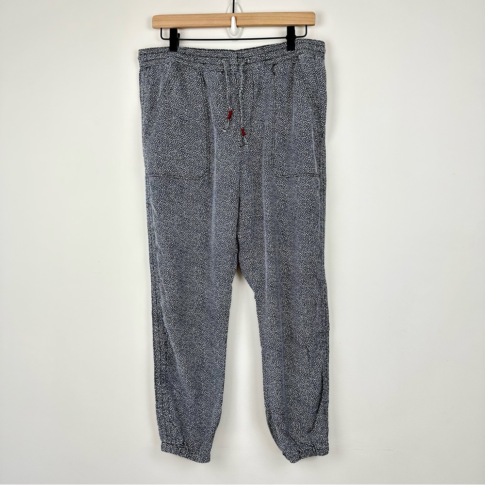 Anthropologie Pebble Grey Lightweight Jogger, M